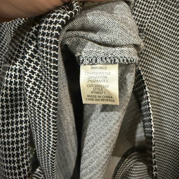 Max Studio black and Gray Relaxed Sweatshirt sweater size small - Picture 8 of 8